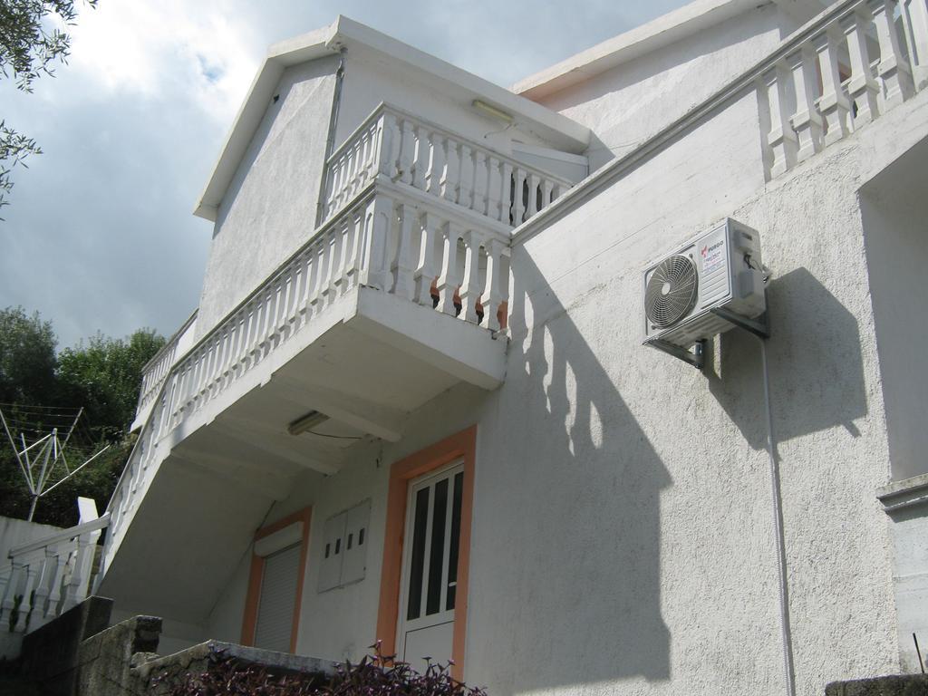 Apartments Ceca Tivat Exterior foto