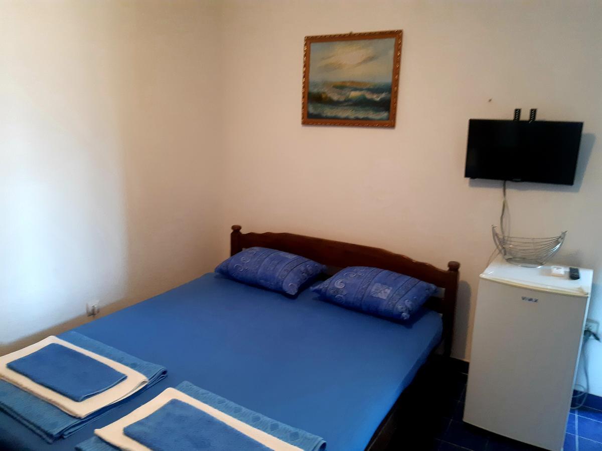 Apartments Ceca Tivat Exterior foto