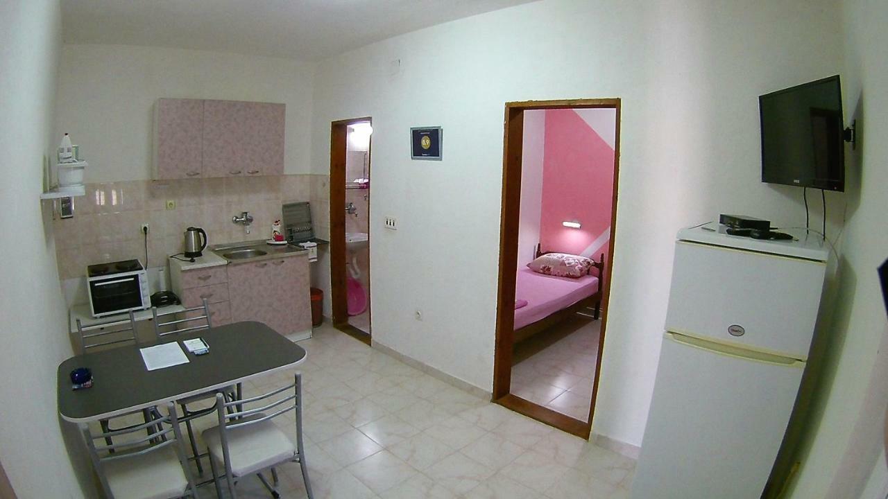 Apartments Ceca Tivat Exterior foto