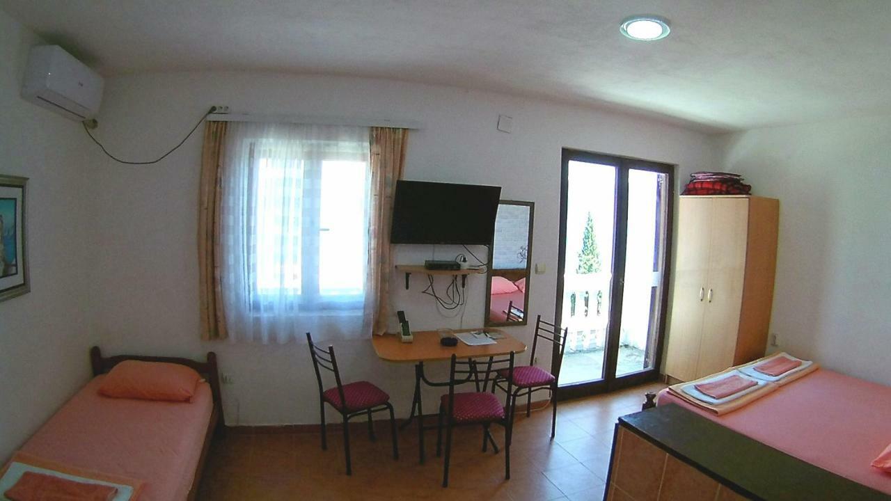 Apartments Ceca Tivat Exterior foto