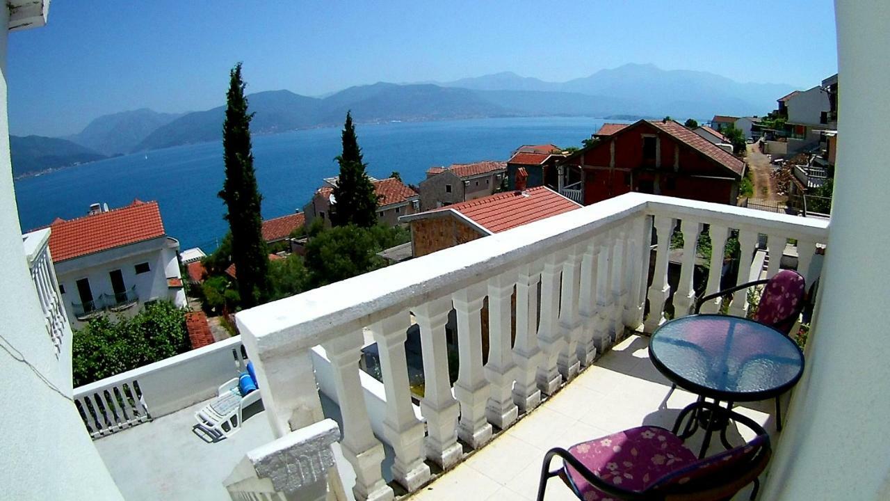 Apartments Ceca Tivat Exterior foto