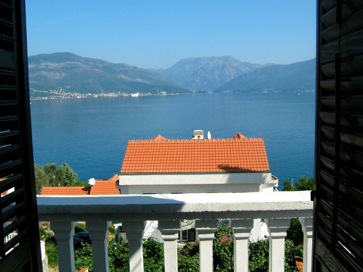 Apartments Ceca Tivat Exterior foto